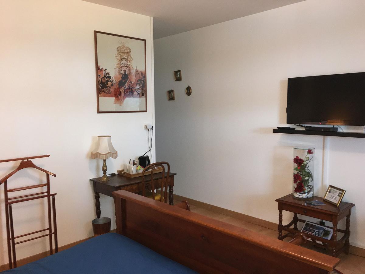 L'Orangerie Bed & Breakfast เบลเลอริฟ-ซูร์-อัลลิเยร์ ภายนอก รูปภาพ